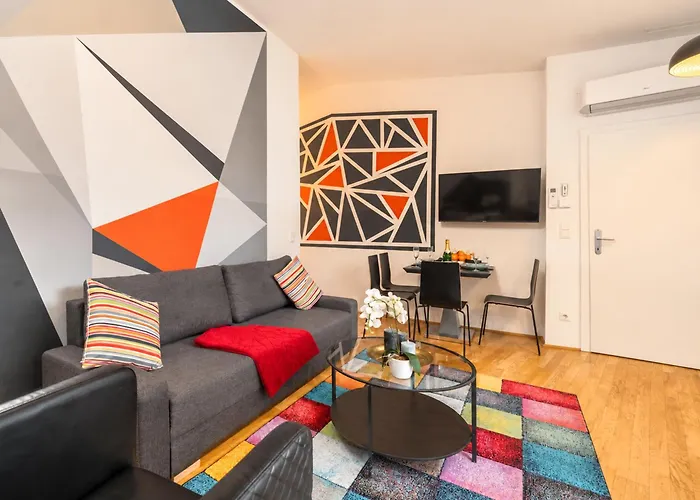 Balcony For 4 Near Naschmarkt & U4 Metro Wenen