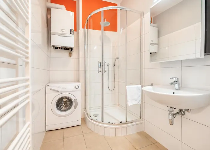 Balcony For 4 Near Naschmarkt & U4 Metro Wenen