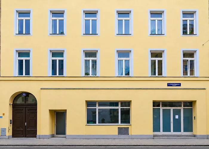 Balcony For 4 Near Naschmarkt & U4 Metro Wenen